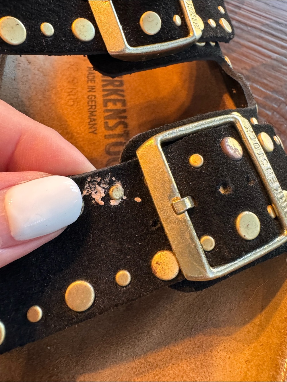 Birkenstock Arizona Rivets size 40 in GUC. Barely worn. Originally $158 - Picture 6 of 13